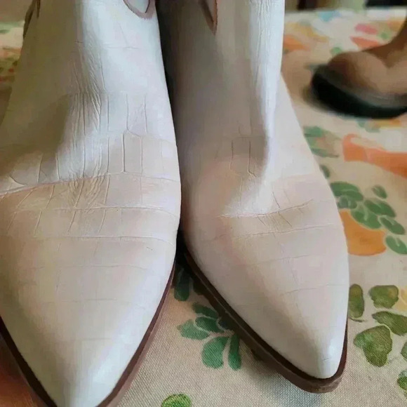 Dolce Vita Loral Cream Western Boots Women's Size 10 - Picture 3 of 10